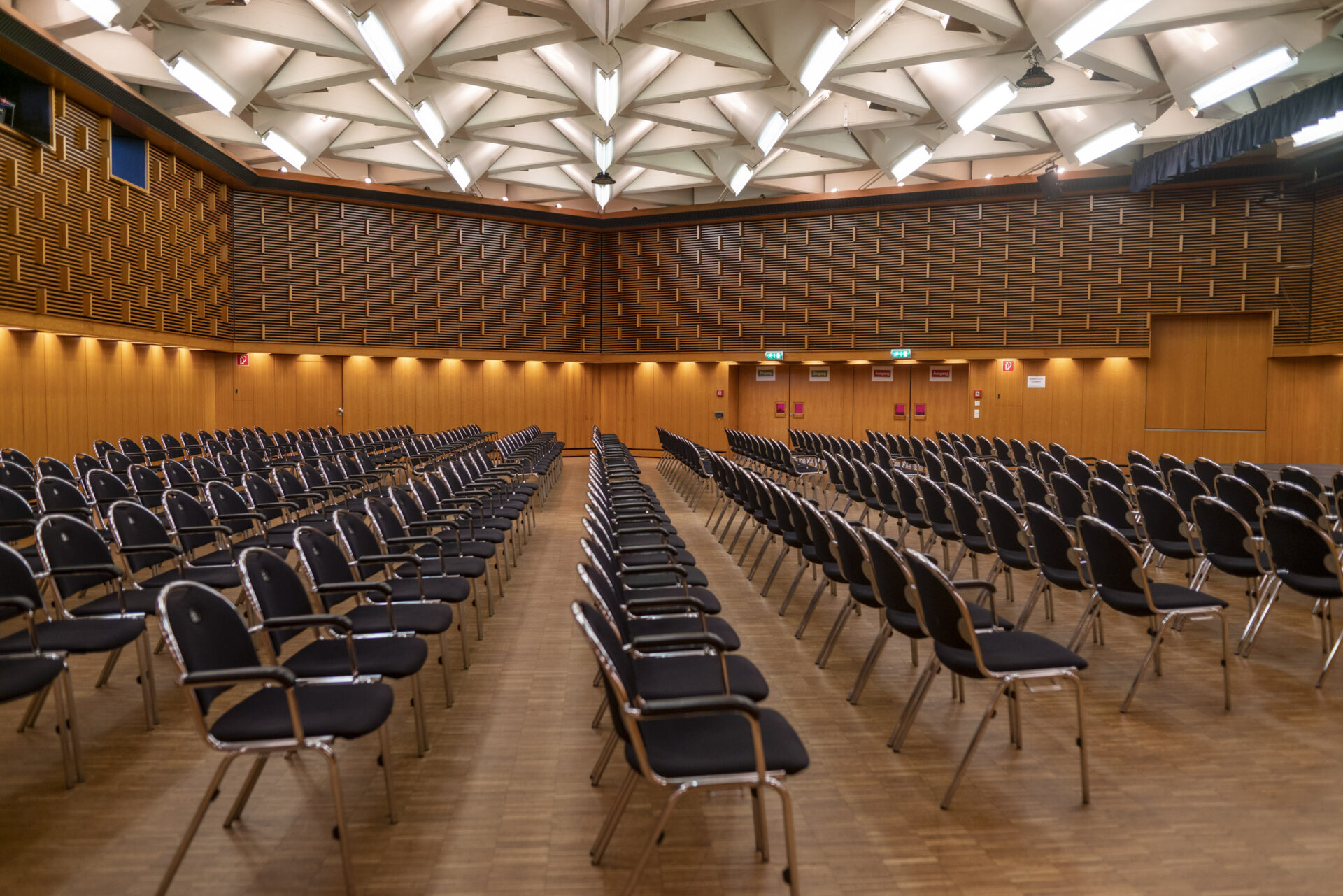 Luise-Albertz-Halle Bild 08